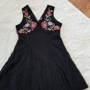Exhilaration Black Floral Lace Dress
